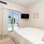 Villa 913