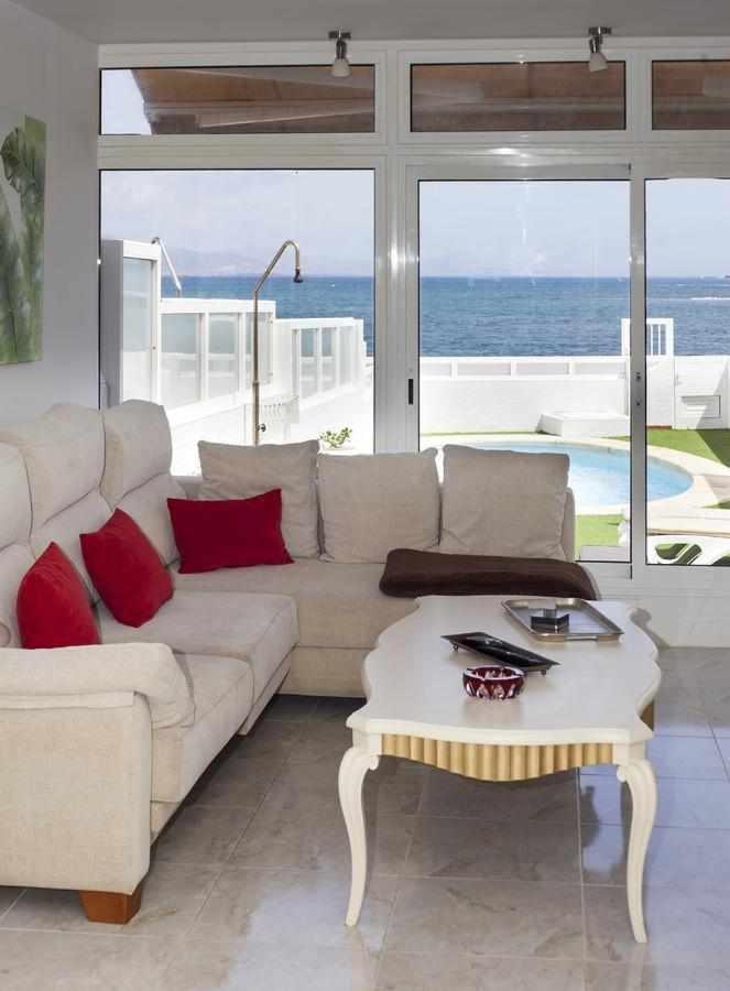 Villa Anju Front Line Sea La Caracola