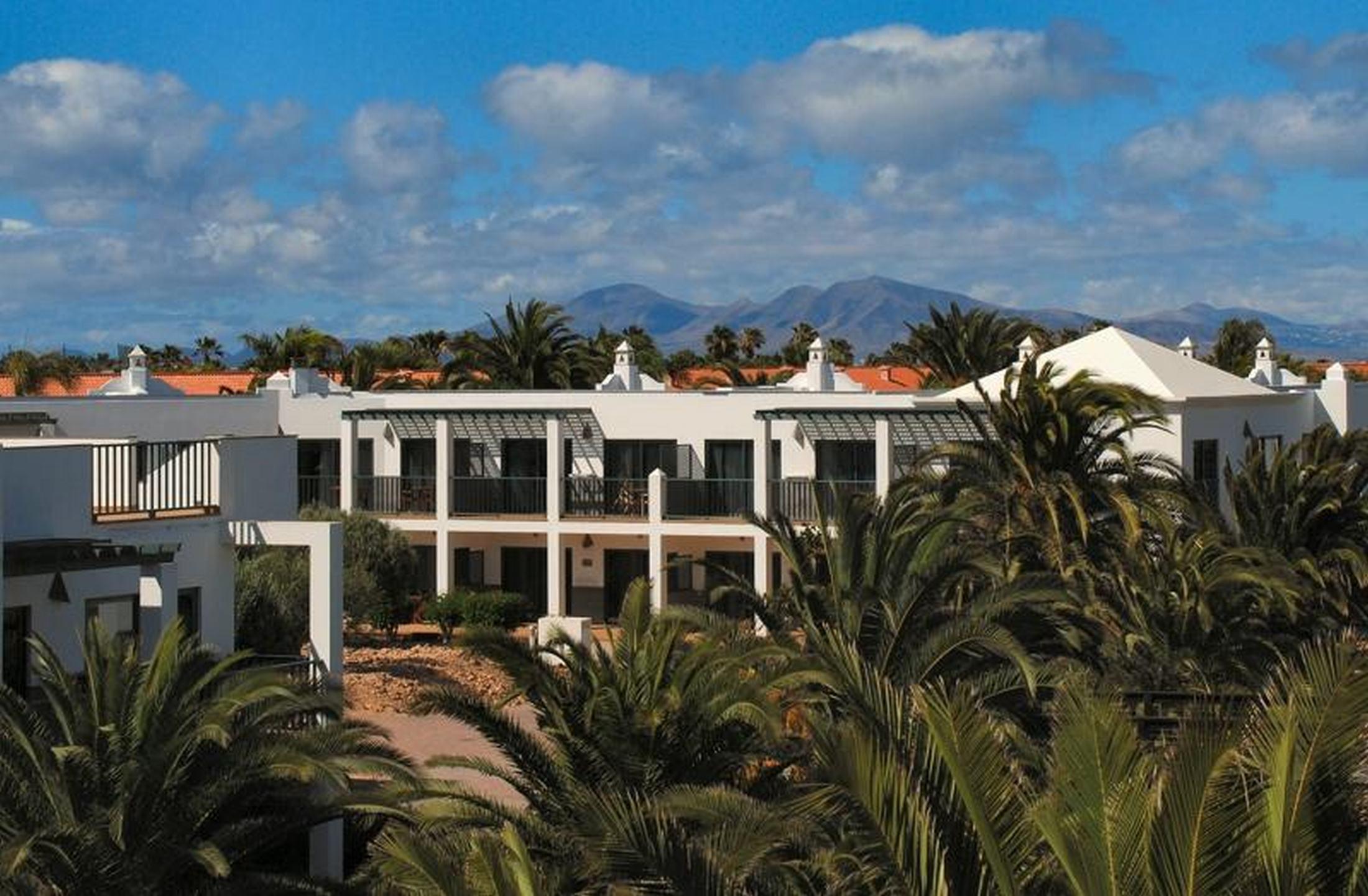 Marismas De Aparthotel 3*