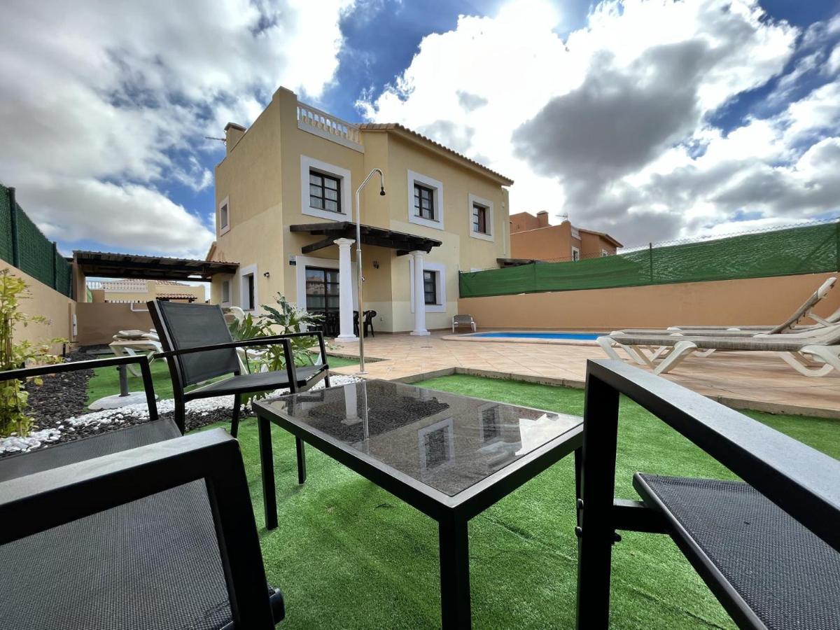 La Casa Amarilla - Mirador Lobos Golf Holiday home *