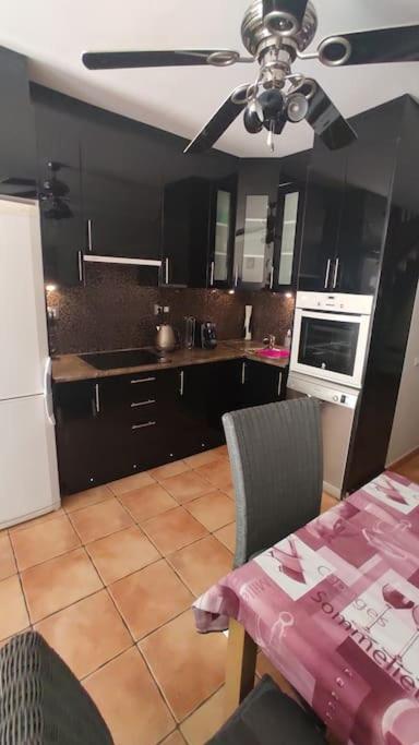 Casa Donn - El Sultan 63 - Luxury 3 Bed With Fast Fibre Internet Villa *
