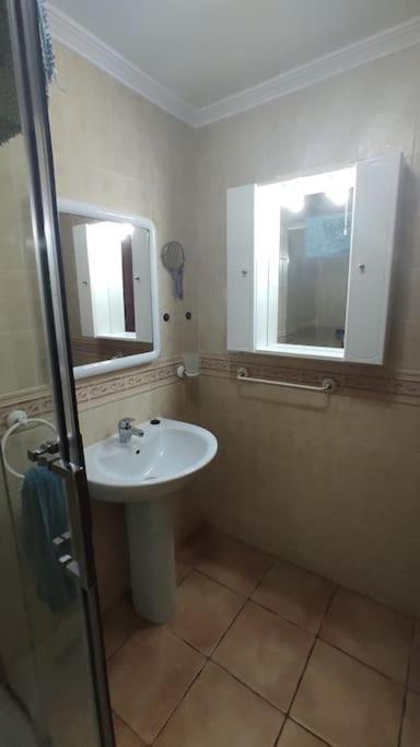 Casa Donn - El Sultan 63 - Luxury 3 Bed With Fast Fibre Internet *
