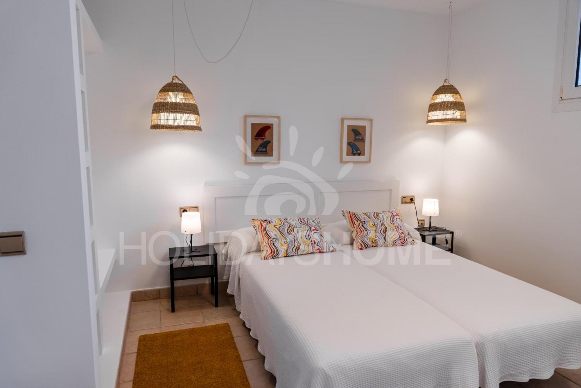 Oasis Beachfront By Holidays Villa *