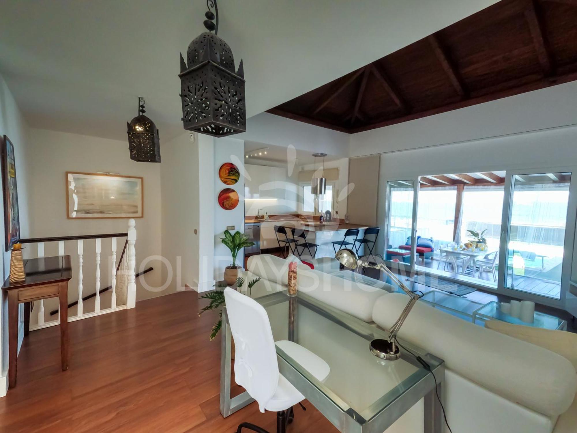 Villa Oasis Beachfront By Holidays