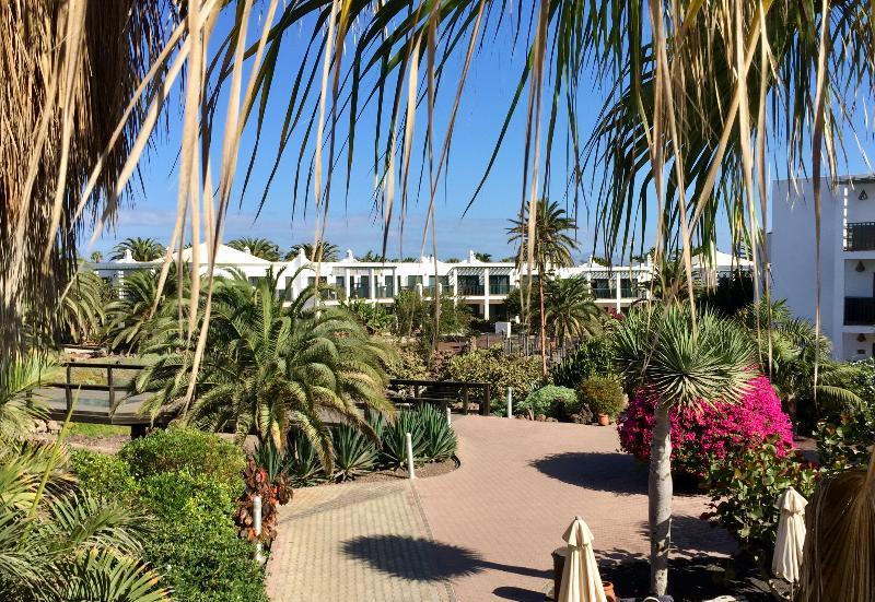 Marismas De Aparthotel 3*