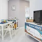 Nora Beach House 4