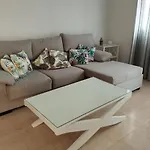 Apto 80 Dos Dormitorios