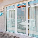 Oceanside Luxury Loft - Fast Wi-Fi - Workstations