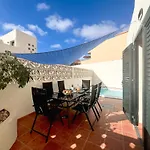 Olympia House Lovely, Close To Town And Beaches With Private Pool & Fast Wifi