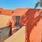 Oasis Royal