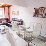 Anju Villas Los Delfines Bravo\'S Apartments