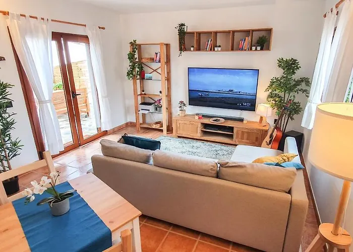 Oasis Desert - Holiday Home With Pool & Garden Near Corralejo And Lajares
