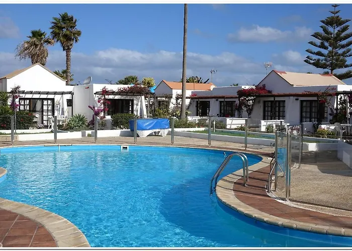 Estrella Del Mar 8. 1 Bedroom Villa With Pool And Gardens 300 Metres From The Beach