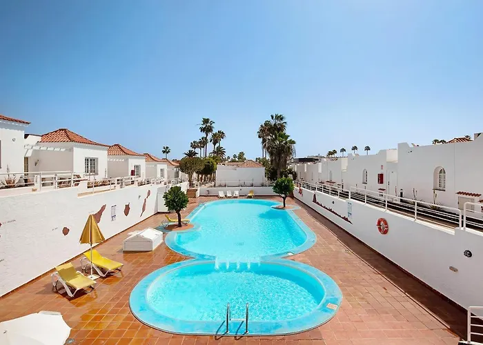 Casa Eri Con Piscina