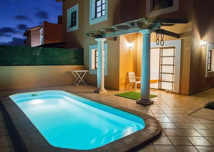 Villa Con Espectaculares Vistas Y Piscina Privada