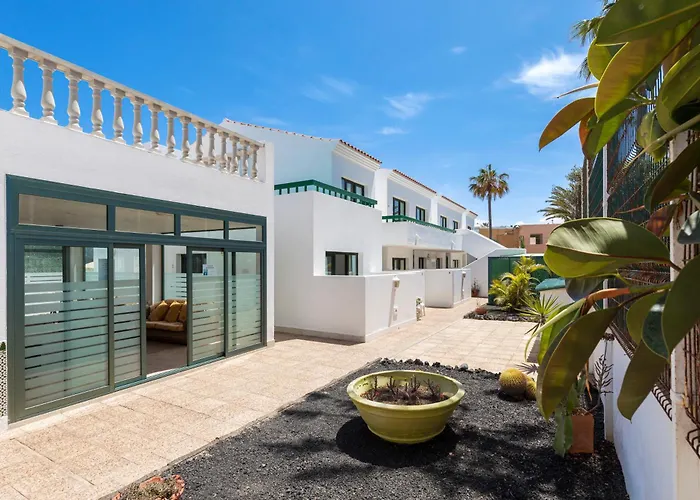 Apartamentos Erika - Adults Only