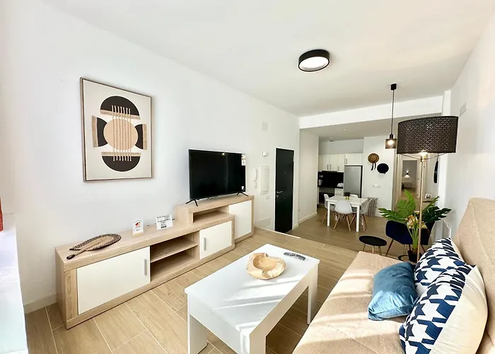 La Gofio En El Centro De Corralejo, Dos Habitaciones, Dos Banos, Terraza Privada Y Wi-Fi