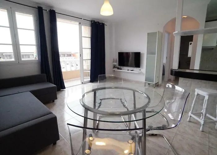Harbour Apartment With Sea View