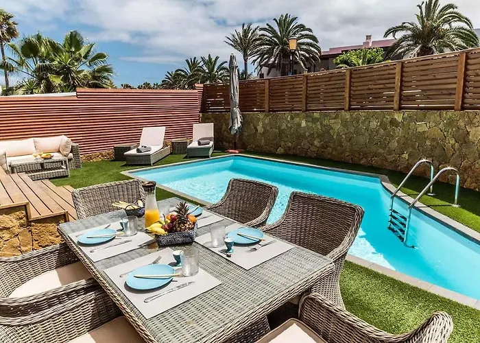 Paradise Beach House: Piscina Privada, Playa 100M