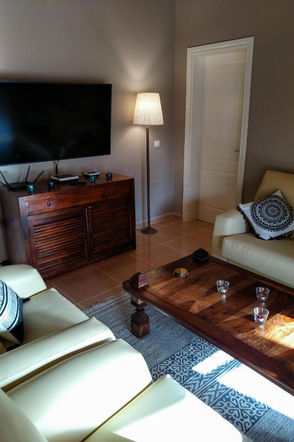 Casa Perla - With Big Garden And Private Pool Pousada