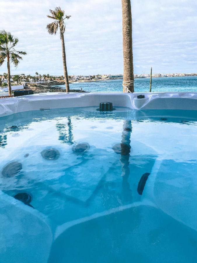 Flamencos By Veaco- Beachfront & Pool Villa