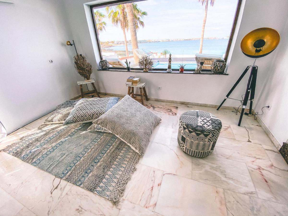 Villa Flamencos By Veaco- Beachfront & Pool *
