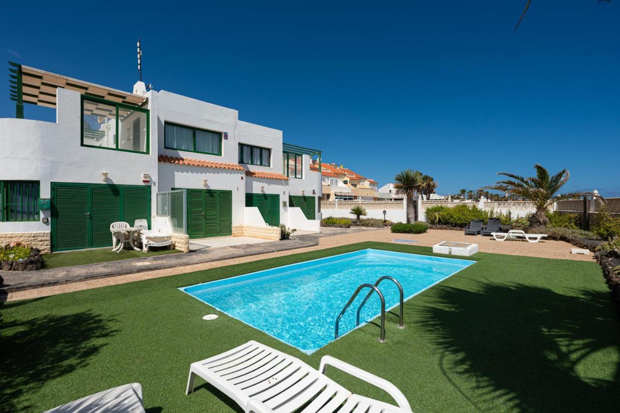 Apartment Homeforguest With Pool And Terrace 1 Min From The Corralejo