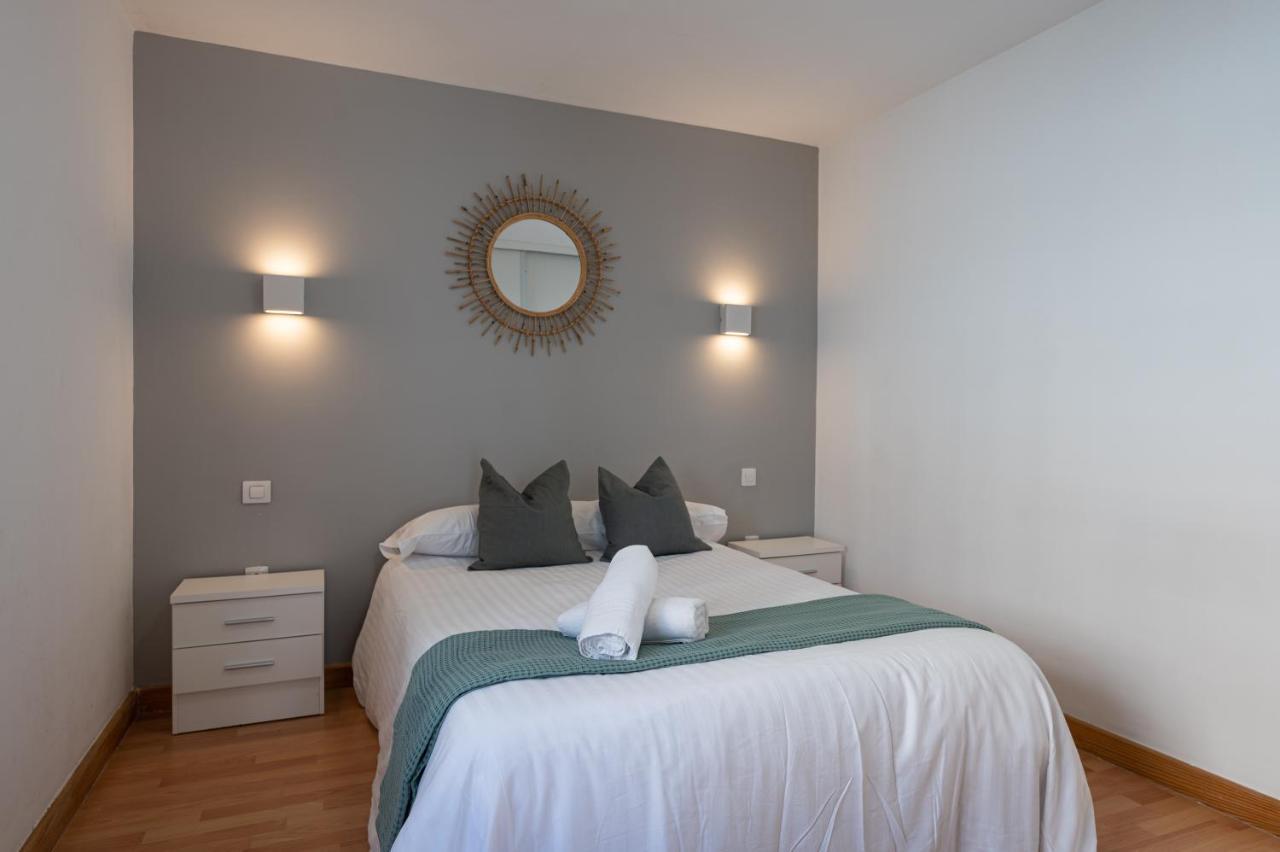 Apartment Homeforguest With Pool And Terrace 1 Min From The *
