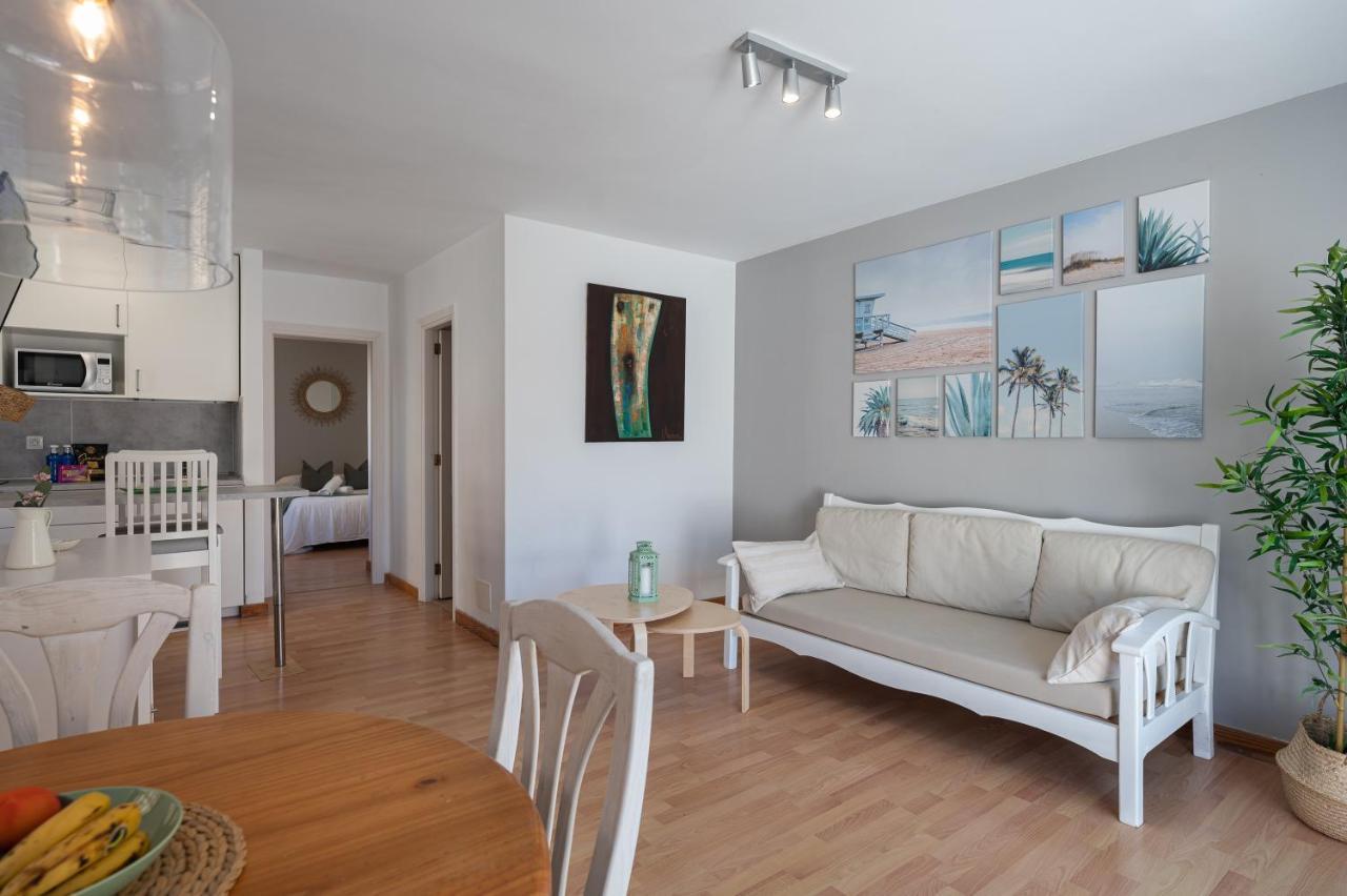 Homeforguest With Pool And Terrace 1 Min From The Corralejo