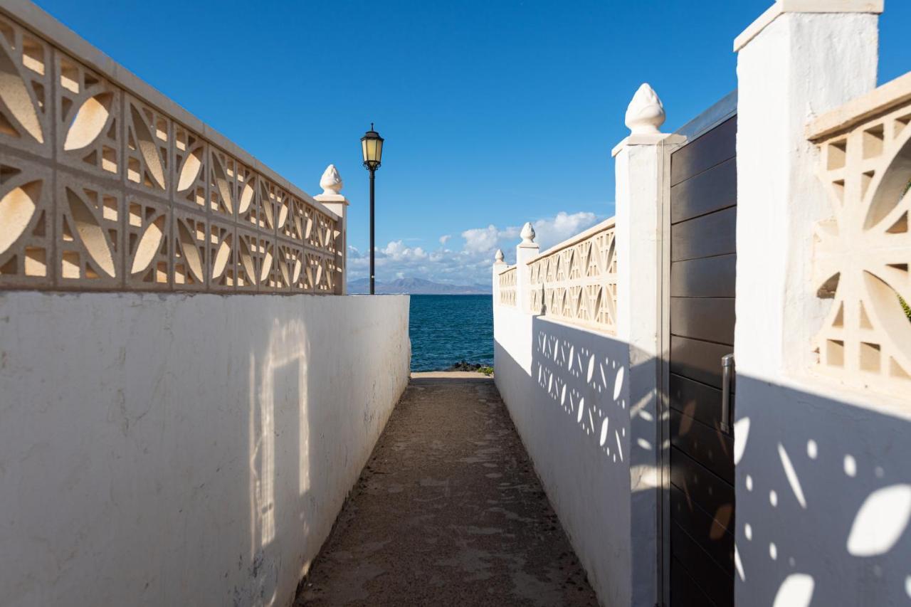 Apartment Homeforguest With Pool And Terrace 1 Min From The Corralejo