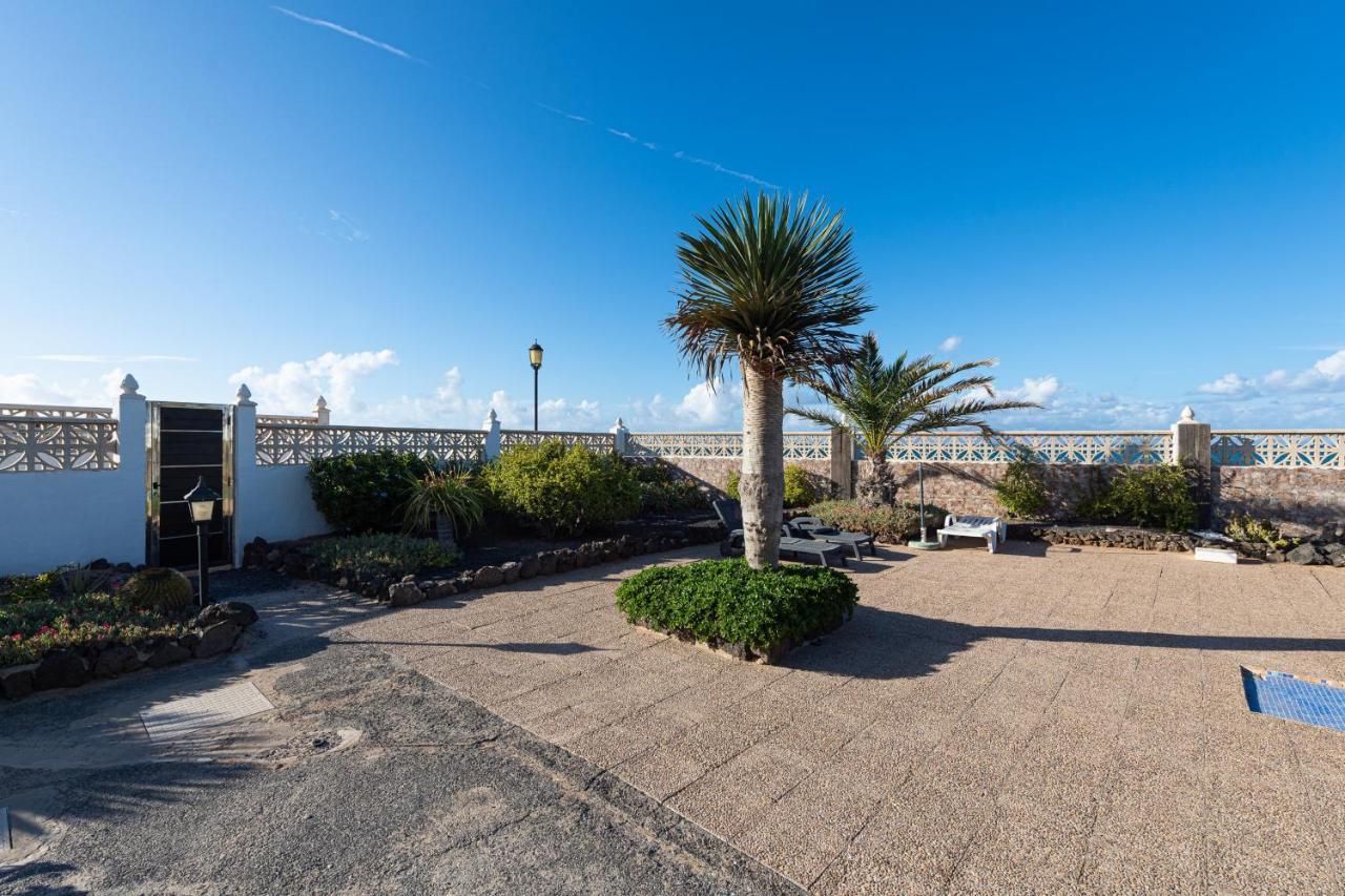 Apartment Homeforguest With Pool And Terrace 1 Min From The *
