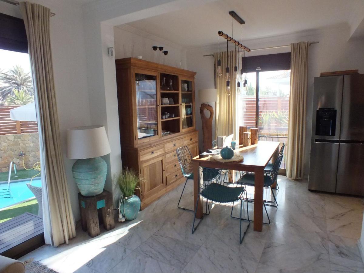 Paradise House: Piscina Privada, Playa 100m *
