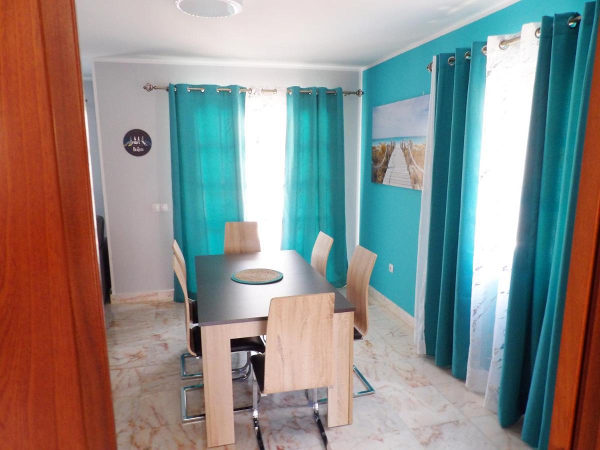 Villas Brujula Company *