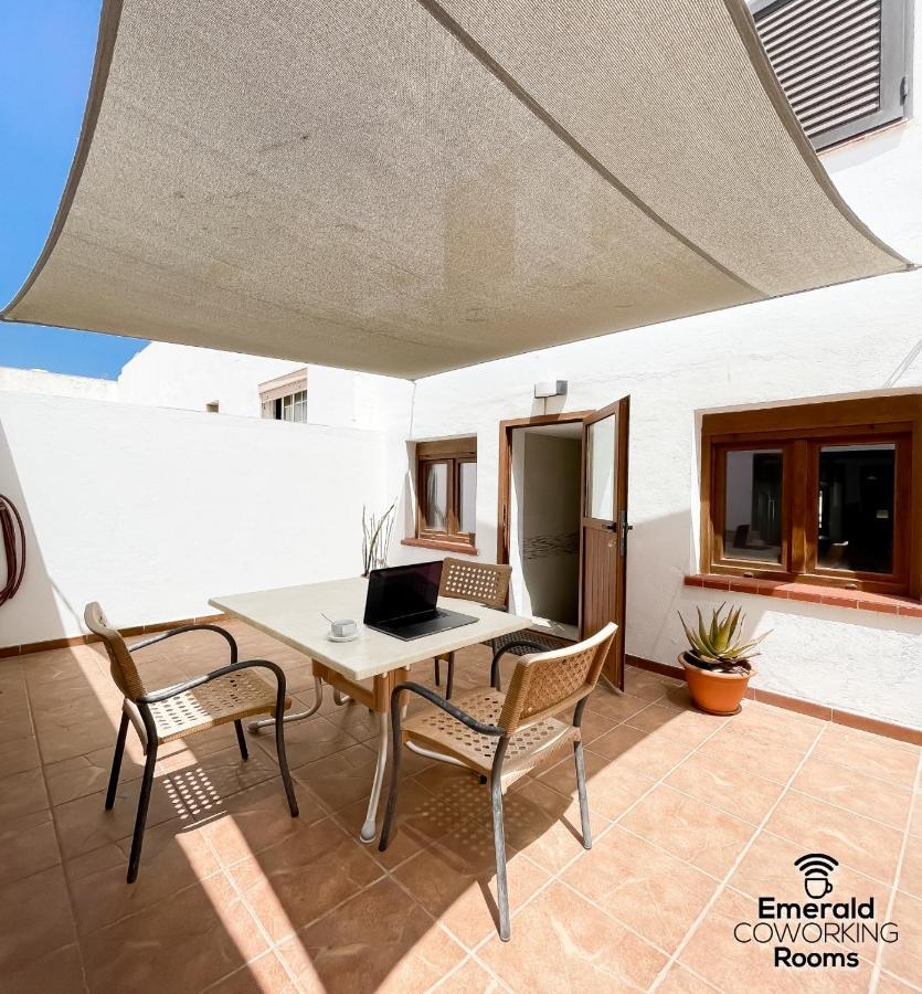 Casa Esmeralda Apartment *