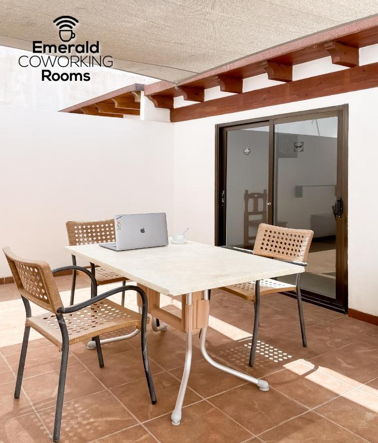 Casa Esmeralda Apartment *
