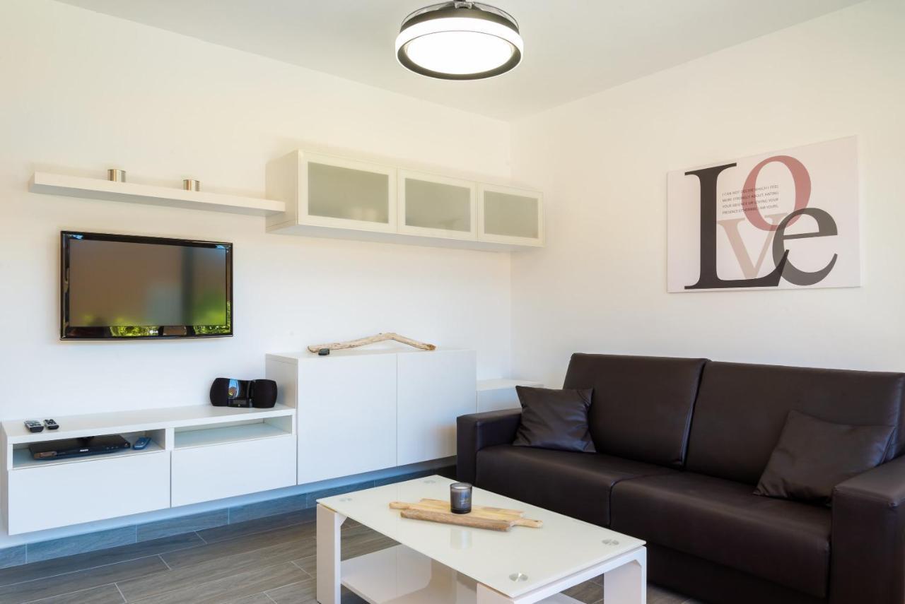 Casa Lucien - Newly Refurbished With Swimming Pool - Ideal For Couples *