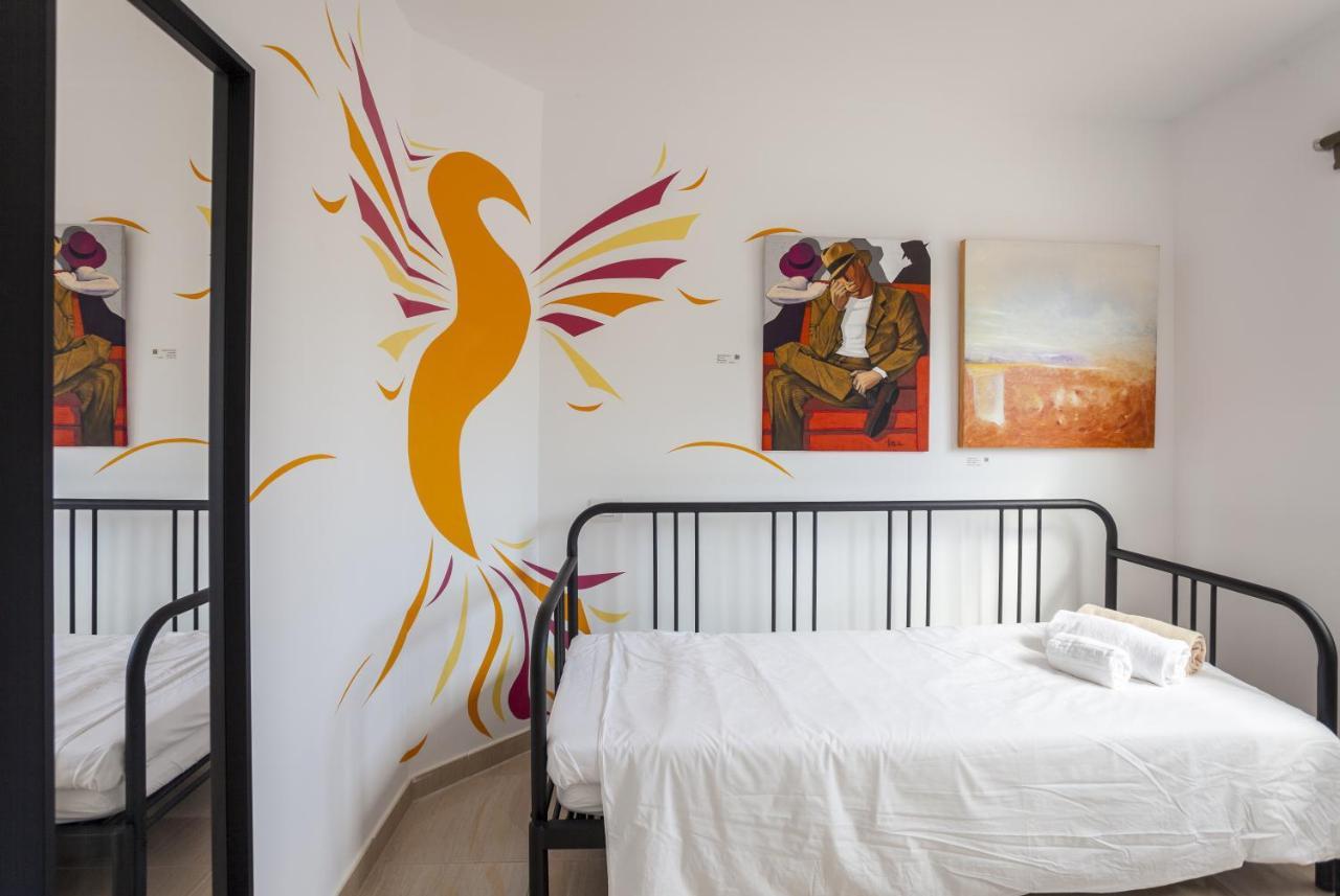 Galera Boutique Art With Private Pools, Free Wifi & Bbq, By Amazzzing Travel