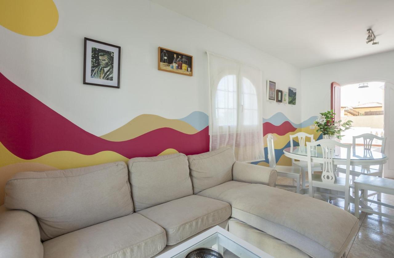 Galera Boutique Art With Private Pools, Free Wifi & Bbq, By Amazzzing Travel Villa *