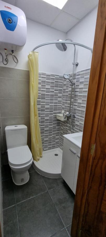 Hostel Cristina Con Bano Privado Y Mini Cocina