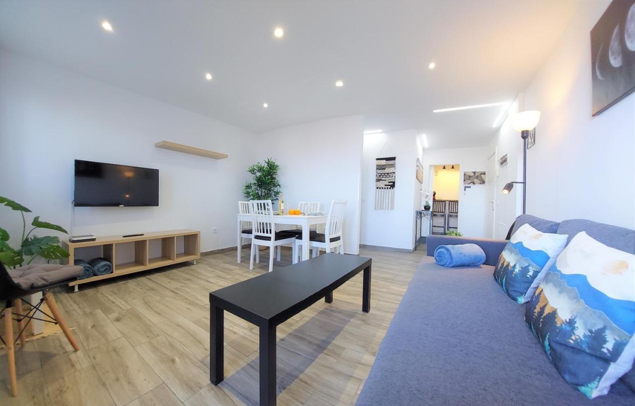 Ivory Ocean Apartment