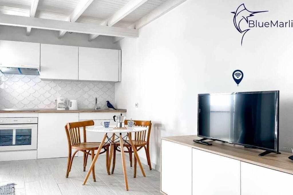 Apartment B-rent Bluemarlin Boutique Sea View *
