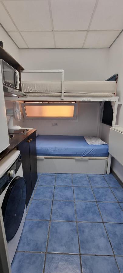 Cristina Con Bano Privado Y Mini Cocina Hostel Corralejo