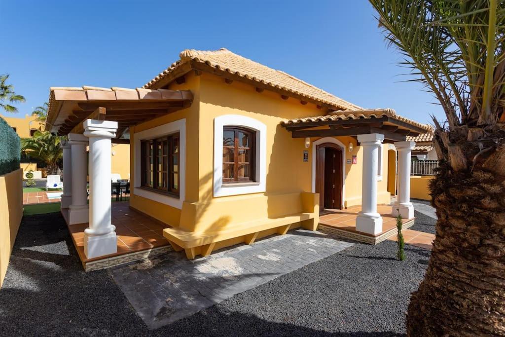 Villa Helen - Heated Pool Wifi Smarttv Barbecue Corralejo