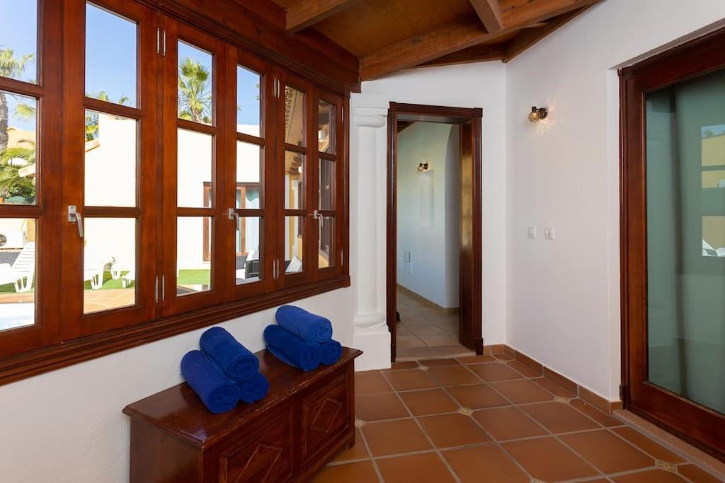 Villa Helen - Heated Pool Wifi Smarttv Barbecue Corralejo