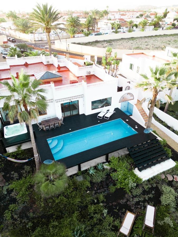 Flamencos By Veaco- Beachfront & Pool Corralejo