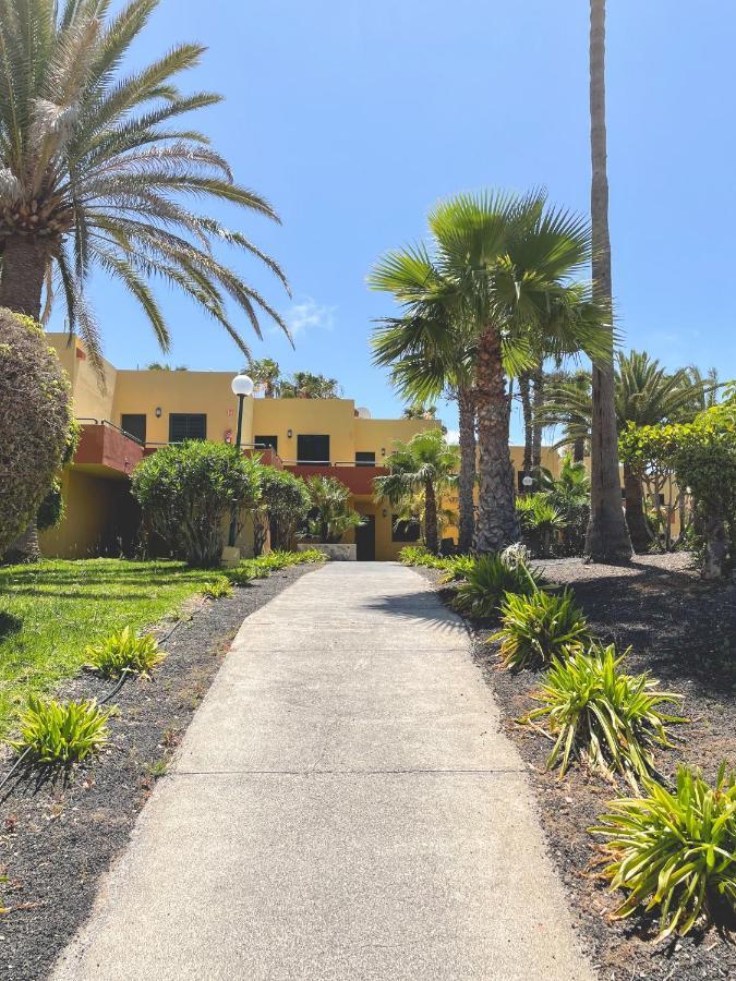 Seaside : A Cozy In A Peaceful Well Located Complex Apartamento