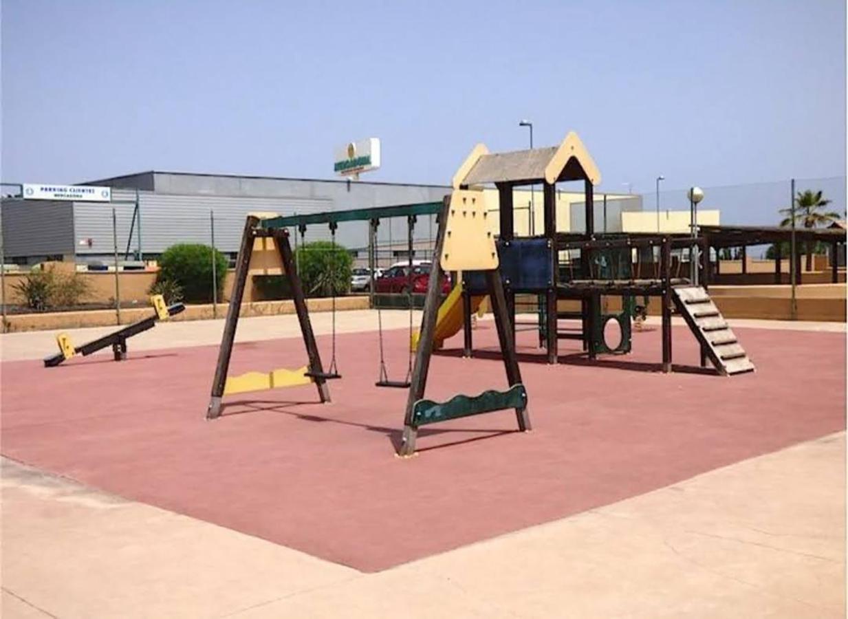 Brisas Fuerteventura: Optic Fiber,solarium,bbq Apartment *