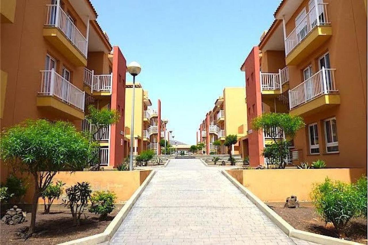 Apartment Brisas Fuerteventura: Optic Fiber,solarium,bbq Corralejo