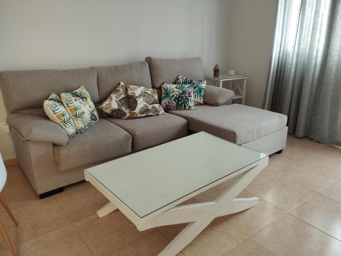 Apto 80 Dos Dormitorios Apartment