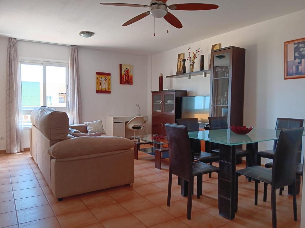 Brisas Fuerteventura: Optic Fiber,solarium,bbq Apartment Corralejo